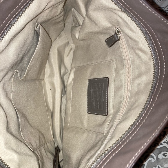 Coach bag with tags - Picture 3 of 5